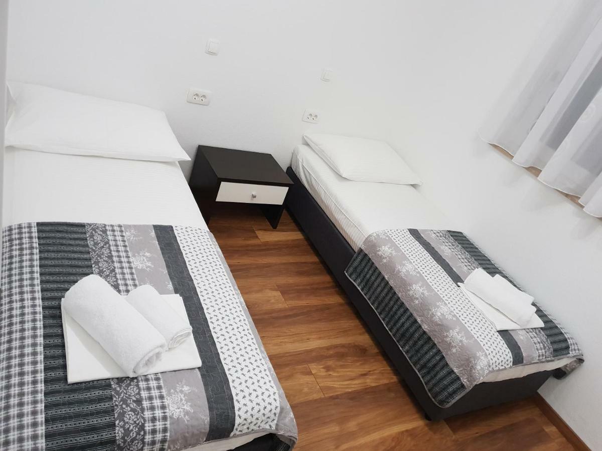 Apartmani Marija Baška Voda Eksteriør billede