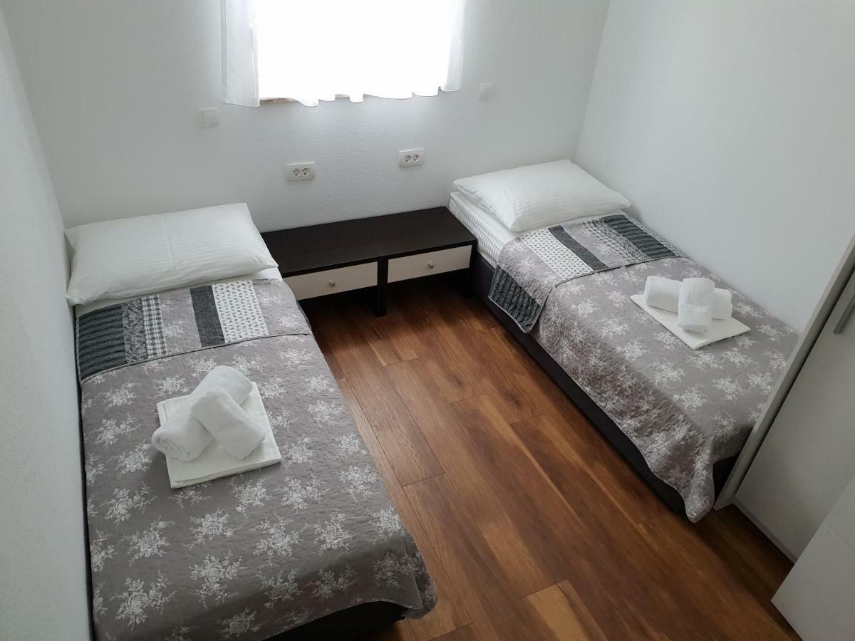 Apartmani Marija Baška Voda Eksteriør billede